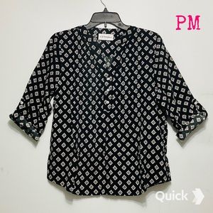 PM - New Cathy Daniels Geo. Print Roll-Tab Blouse